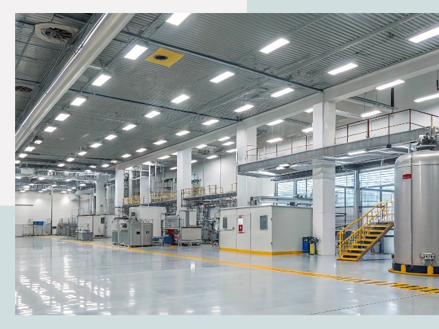 Освещение ангаров в Санкт-Петербурге от 638 руб. - Эффективные решения