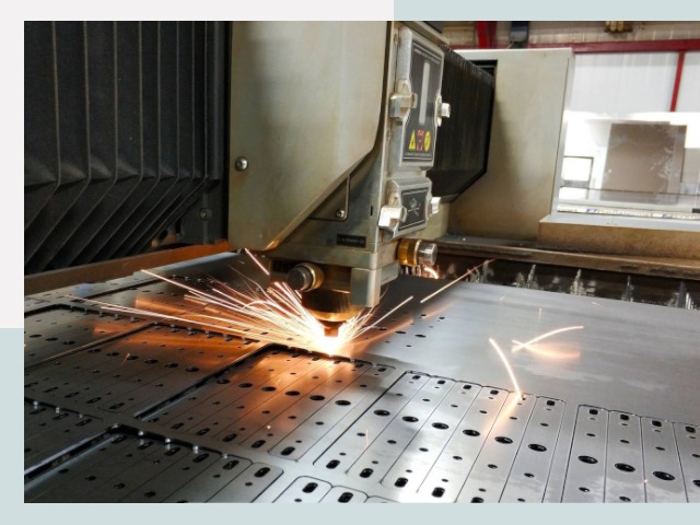 Лазерная резка металла в Санкт-Петербурге от 638 руб.